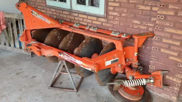 ขายผานพรวนพร้อม โรตาลี่ตราช้าง ของL3608 2ชิ้น ครับ