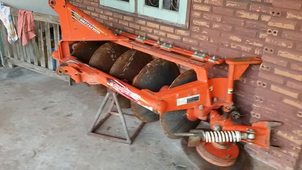 ขายผานพรวนพร้อม โรตาลี่ตราช้าง ของL3608 2ชิ้น ครับ