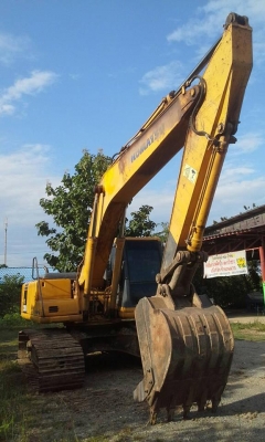 รถขุด KOMATSU PC200-6 ซีเรียล สูง price 1,300,000 bath.