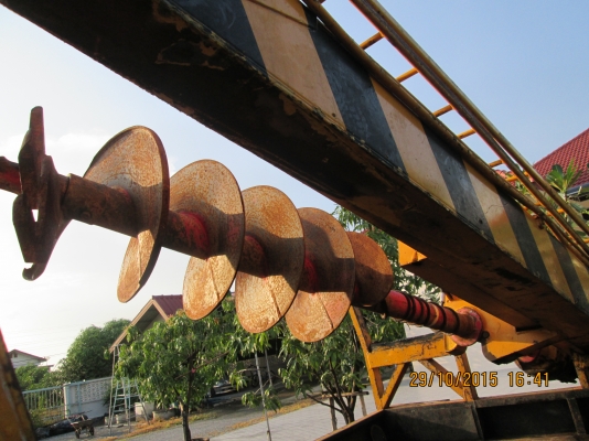 แท่นเครนติดสว่านเจาะ.สภาพสวยมากๆ-พร้อมใช้งาน. แท่นเครนติดสว่านเจาะ.สภาพสวยมากๆ-พร้อมใช้งาน.