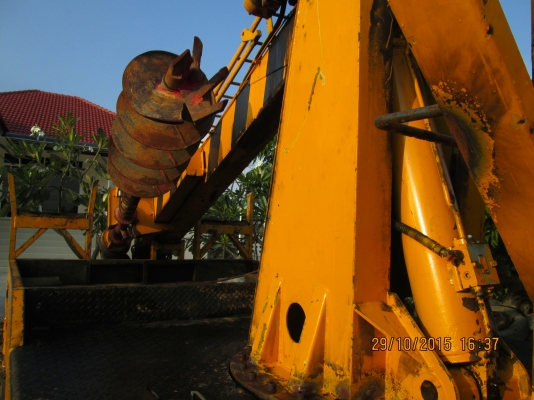 แท่นเครนติดสว่านเจาะ.สภาพสวยมากๆ-พร้อมใช้งาน. แท่นเครนติดสว่านเจาะ.สภาพสวยมากๆ-พร้อมใช้งาน.