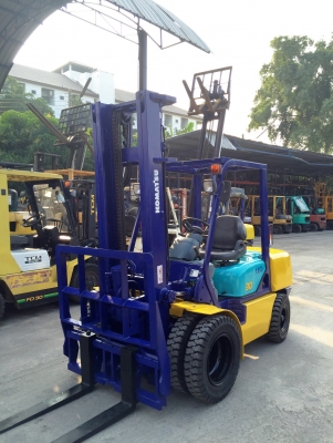 -:-*&bull;*ข า ย ร ถ ย ก นำ เ ข้ า*&bull;*-:-KOMATSU FD30-12 เครื่องดีเซล ขนาด3ตัน เสา4เมตร สนใจติดต่อ083-062-0223/098-329-9549(ปอนด์)