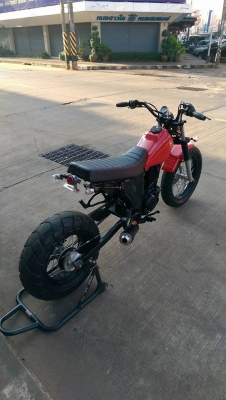 ขายคับ YAMAHA TW200 ปี2002 สีสวยพึงเก็บงานมาใหม่ทั้งคัน เครื่องแน่น ไม่ดังวาวล์ไม่มีซึม คาบูตรงรุ่น สวิงอาร์มแต่ง ฐานยึดไฟหน้าแต่งมิเนียม ท่อชุปเปอร์แทรป แบตใหม่ แฮนแต่ง ไมล์แต่ง อินวอยส์สรรพสามิตร ราคา 45500 บาท สนใจติดต่อ 081-0578282 คับ ส่งได้ทั่วไทยคั