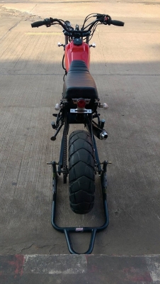 ขายคับ YAMAHA TW200 ปี2002 สีสวยพึงเก็บงานมาใหม่ทั้งคัน เครื่องแน่น ไม่ดังวาวล์ไม่มีซึม คาบูตรงรุ่น สวิงอาร์มแต่ง ฐานยึดไฟหน้าแต่งมิเนียม ท่อชุปเปอร์แทรป แบตใหม่ แฮนแต่ง ไมล์แต่ง อินวอยส์สรรพสามิตร ราคา 45500 บาท สนใจติดต่อ 081-0578282 คับ ส่งได้ทั่วไทยคั