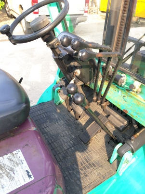 -:-*&bull;*ข า ย ร ถ ย ก นำ เ ข้ า*&bull;*-:-MITSUBISHI FD25-F18B เครื่องดีเซล เสาสูง4เมตร งาเทได้ สนใจติดต่อ 083-062-0223/098-329-9549(ปอนด์)