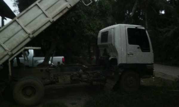 ขาย 6 ล้อดัมพ์ HiNO FC3J 165 แรง เครื่อง JO7C สภาพดี มีแอร์ เบรกทริฟฟี้ พวงมาลัยเพาเวอร์ สนใจสอบถาม 086-7383532 หรือ 088-2807608 ขาย 6 ล้อดัมพ์ HiNO FC3J 165 แรง เครื่อง JO7C สภาพดี มีแอร์ เบรกทริฟฟี้ พวงมาลัยเพาเวอร์ สนใจสอบถาม 086-7383532 หรือ 088-2807608