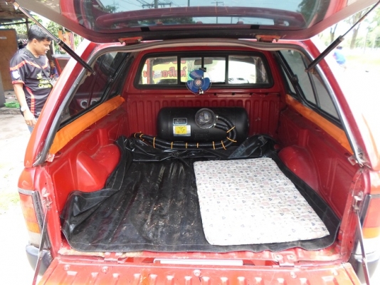 Nissan NV ปี96 รถสวยพร้อมใช้ สีแดงสวยแสบตา Nissan NV ปี96 รถสวยพร้อมใช้ สีแดงสวยแสบตา