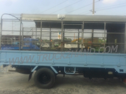 รถบรรทุก 6 ล้อ ISUZU NKR  เครื่อง 110 แรงม้า ปีจดทะเบียน 2538