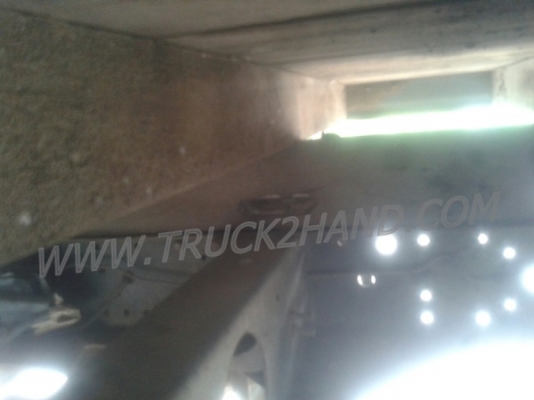 รถบรรทุก 6 ล้อ ISUZU NKR  เครื่อง 110 แรงม้า ปีจดทะเบียน 2538