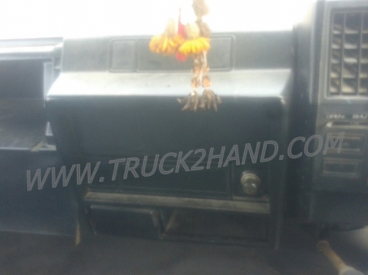 รถบรรทุก 6 ล้อ ISUZU NKR  เครื่อง 110 แรงม้า ปีจดทะเบียน 2538