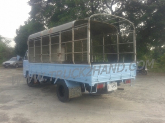 รถบรรทุก 6 ล้อ ISUZU NKR  เครื่อง 110 แรงม้า ปีจดทะเบียน 2538