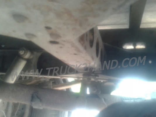 รถบรรทุก 6 ล้อ ISUZU NKR  เครื่อง 110 แรงม้า ปีจดทะเบียน 2538