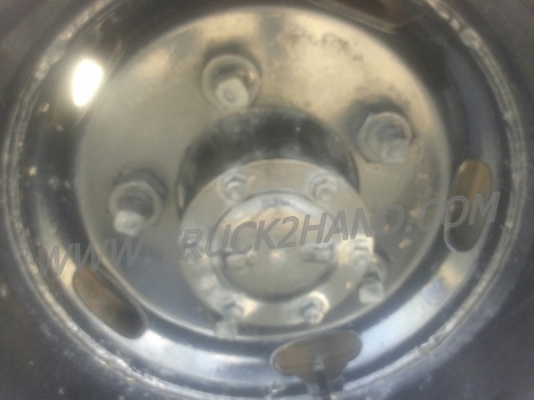 รถบรรทุก 6 ล้อ ISUZU NKR  เครื่อง 110 แรงม้า ปีจดทะเบียน 2538