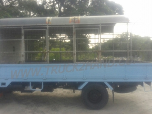 รถบรรทุก 6 ล้อ ISUZU NKR  เครื่อง 110 แรงม้า ปีจดทะเบียน 2538