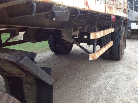 ขายหางสามมิตรพื้นเรียบ ปี 47