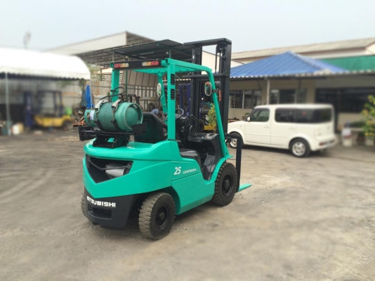 ขายโฟล์คลิฟ MITSUBISHI GRENDIA(รุ่นล่าสุด) 2.5 ตัน4เมตรเกียร์ออโต้ รถดีมากๆๆรับประกัน 270,000 ติดต่อ 094-4267888 จะเด็ด