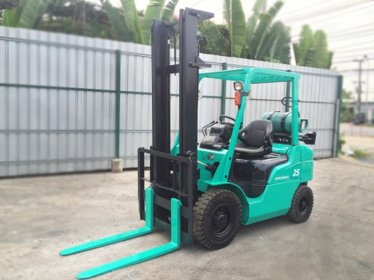 ขายโฟล์คลิฟ MITSUBISHI GRENDIA(รุ่นล่าสุด) 2.5 ตัน4เมตรเกียร์ออโต้ รถดีมากๆๆรับประกัน 270,000 ติดต่อ 094-4267888 จะเด็ด