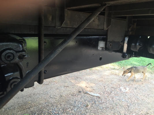 ขายหกล้อFF3H195ครัชชีใหญ่ตลอดเส้นไม่มีบวมหรือแตกราวยาว5.5ม.ทำสีเสร็จแล้วครับ