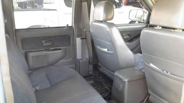 รถดราก้อนอาย เครื่อง3000 ขับเคลื่อน4ล้อ 4ประตู่ จดทะเบียนปี44 ขายตามสภาพ รถดราก้อนอาย เครื่อง3000 ขับเคลื่อน4ล้อ 4ประตู่ จดทะเบียนปี44 ขายตามสภาพ