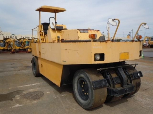 ขายรถบดล้อยาง SAKAI T2