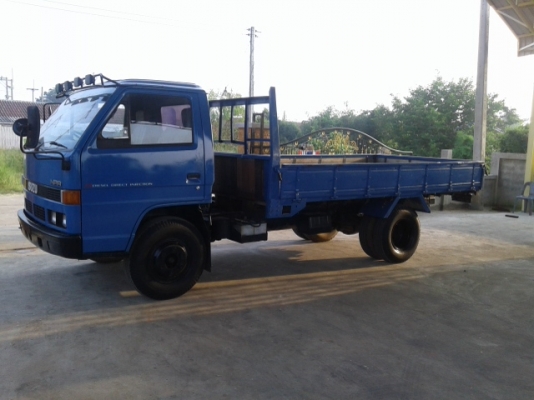 ขายกระบะคาร์โก้ พื้นไม้เดิมทีติดอยู่กับรถเฮี๊ยบ ( แต่ตอนนี้ขายเฮ๊๊ยบแล้ว )