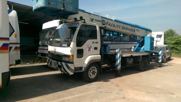 ขายรถหกล้อกระเช้า 25 เมตร ISUZU NRR เครื่อง 195 แรงม้า