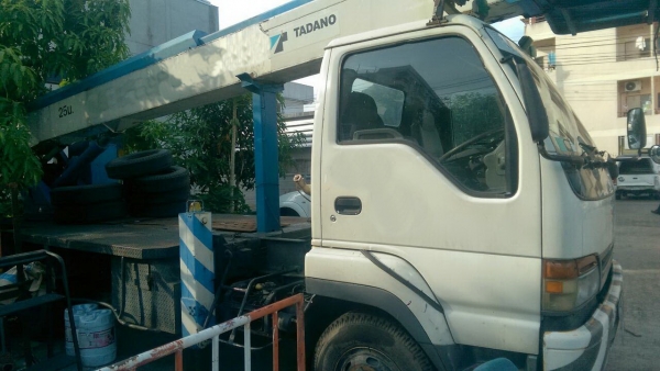 ขายรถหกล้อกระเช้า 25 เมตร ISUZU NRR เครื่อง 195 แรงม้า