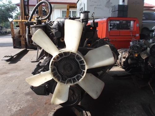ขายเครื่องยนต์ ISUZU 6BF ไม่มีเลข  เครื่องติดดี ถอดจากรถเลขเครื่องไม่ตรง