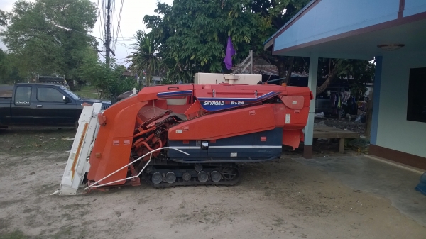 รถเกี่ยวข้าวเก่าญี่ปุ่น KUBOTA R1-24 สภาพสวย เปลี่ยนแทรคใหม่