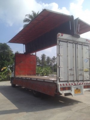 ขายตู้ ไฮโดลิก ยาว7.20 กว้าง240พื้นเหล็ก