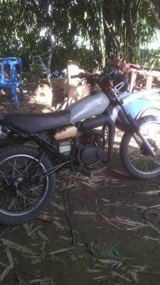 ขายด่วน มอเตอร์ไซค์วิบาก DT125 ขายด่วน มอเตอร์ไซค์วิบาก DT125