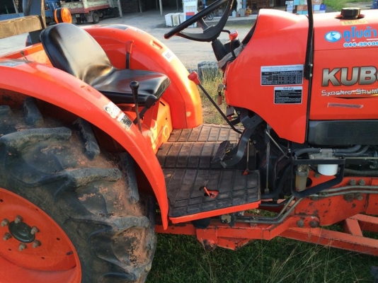 ขายรถไถ KUBOTA L4708 ปี55 ใช้งานน้อย อุปกรณ์ครบ ดันหน้า ผานหลัง โรตารี่ สภาพพร้อมใช้งาน เอกสารเล่มทะเบียนพร้อมโอน สนใจโทร 090-8588220คุณนะ 093-3258446คุณบิว หรือเข้าดูสินค้าอื่นๆได้ที่ www.truck.in.th/498 หรือเพจFacebook ณรงค์ ซื้อขายรถมือสอง (เว็บไซต์ส่ว