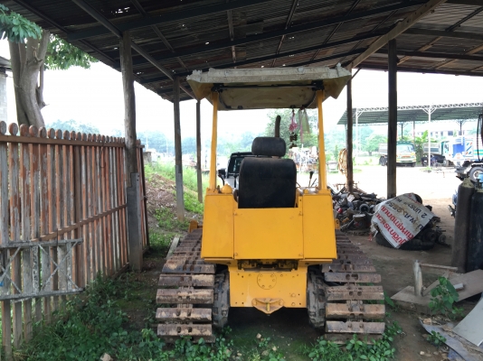 ขายแทร็กเตอร์ตีนตะขาบ D20 พร้อมใช้ ใบมีดสไลด์ได้