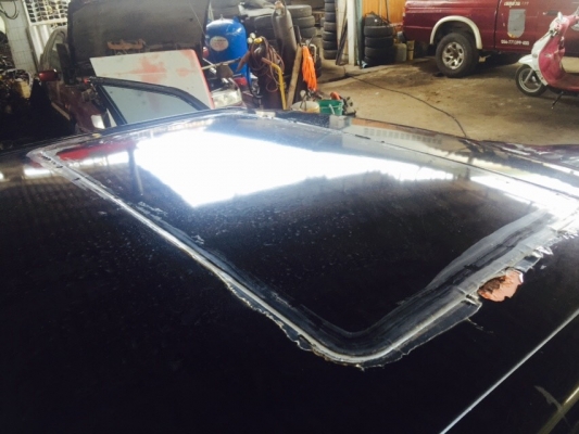 ฝากขายbenz w126ตามสภาพพร้อมทะเบียนโอน