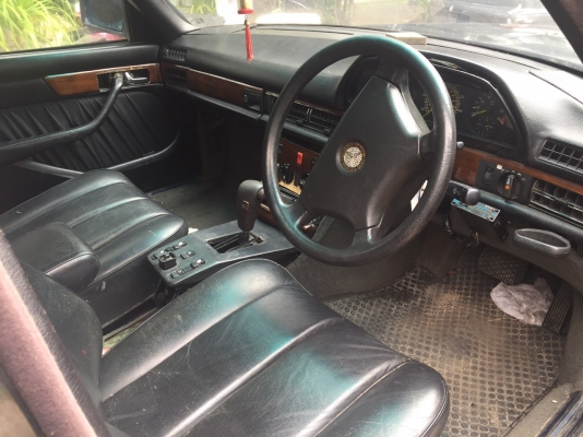 ฝากขายbenz w126ตามสภาพพร้อมทะเบียนโอน