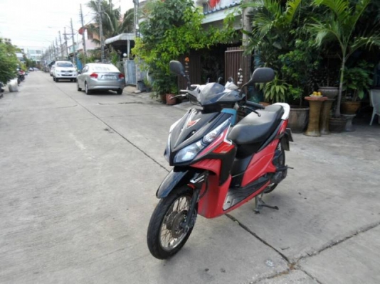 Click i ปี 54 ไมล์ขาว รถบ้าน เครื่องดี เดิมๆ มีเล่ม เอกสารครบ ทดลองขับได้ทุกวัน โทร. 02-9165022,099-0812001