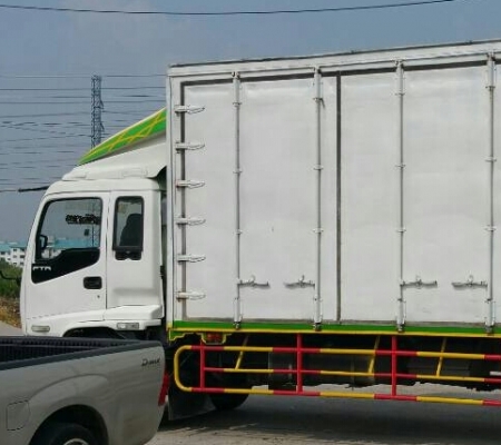 หกล้อ อีซูซุ FTR195 ปี03 ตู้สิบบาน ช่วงยาว 7.20ม สภาพดีพร้อมใช้งาน ทะเบียนพร้อมโอน