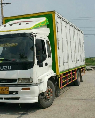หกล้อ อีซูซุ FTR195 ปี03 ตู้สิบบาน ช่วงยาว 7.20ม สภาพดีพร้อมใช้งาน ทะเบียนพร้อมโอน