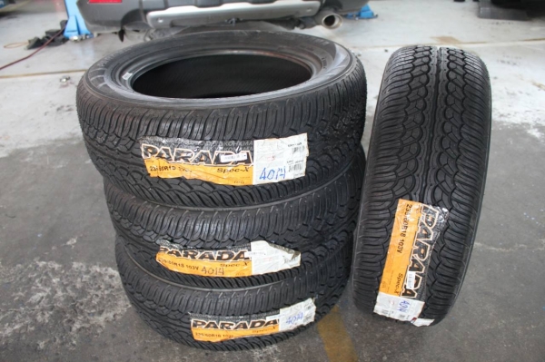 ยาง YOKOHAMA PARADA 235/60R18 เส้นละ 7,500 บาท