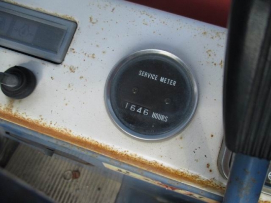 ขายรถเก่านอกแท้ 100\%KUBOTA รุ่น : KH-033 (พร้อมหัวเจาะ) ขายรถเก่านอกแท้ 100\%KUBOTA รุ่น : KH-033 (พร้อมหัวเจาะ)