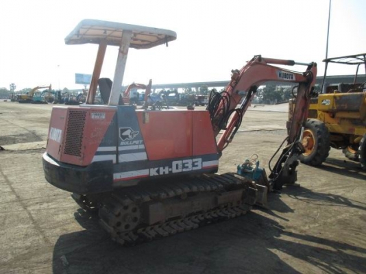 ขายรถเก่านอกแท้ 100\%KUBOTA รุ่น : KH-033 (พร้อมหัวเจาะ) ขายรถเก่านอกแท้ 100\%KUBOTA รุ่น : KH-033 (พร้อมหัวเจาะ)