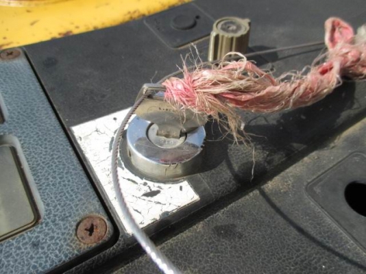 ขายรถเก่านอกแท้ 100\% KOMATSU รุ่น : PC30-6 มีเอกสารอินวอย