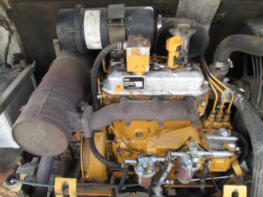 ขายรถเก่านอกแท้ 100\% KOMATSU รุ่น : PC30-6 มีเอกสารอินวอย