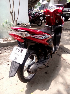 ขายลูกเดียวclick110หัวฉีด ปี2552ราคาถูกๆ มีเล่มเอกสารครบ