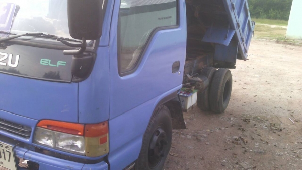 ขายด่วยนถ6ล้อดั้มกระปองเครือง88กะบะยาว2.8เมตรหัวกาตูน