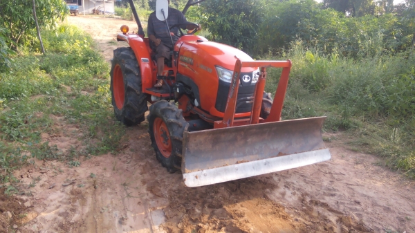 ขายรถไถคูโบต้า L3608 มีใบมีดดันดินผาลพรวนพร้อมใช้งานครับ