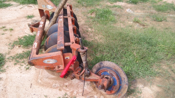 ขายรถไถคูโบต้า L3608 มีใบมีดดันดินผาลพรวนพร้อมใช้งานครับ