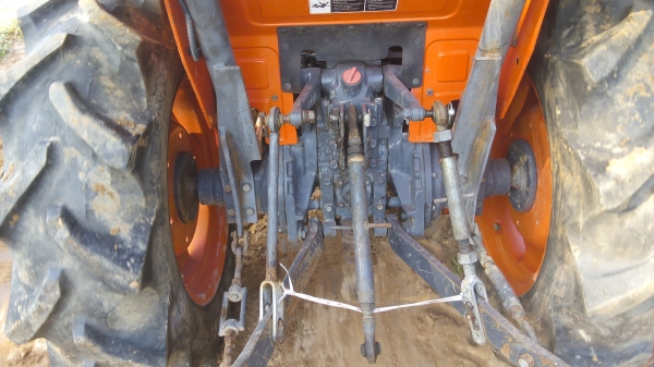 ขายรถไถคูโบต้า L3608 มีใบมีดดันดินผาลพรวนพร้อมใช้งานครับ