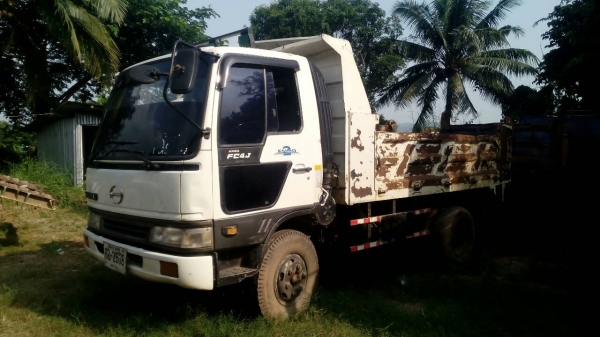 ขายด่วนรถ6ล้อดั้มFC4Jเครือง145แรงรถสวยเดิมพร้อมใช้งาน