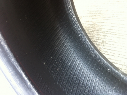 225-55-17 4 เส้น ปี14 ใช้งานได้